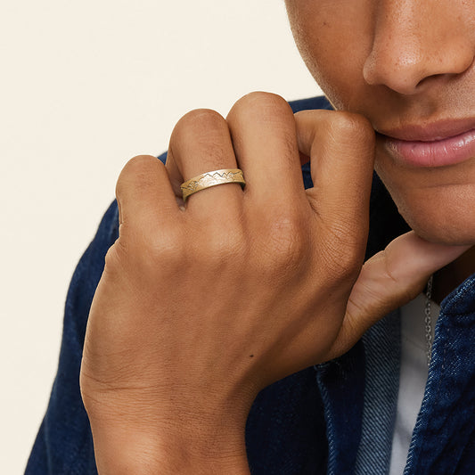 Rockies 5mm Wedding Ring in 18K Yellow Gold