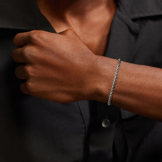 Riley 7.5 in. Rounded Box Chain Bracelet (3.95mm) in Silver