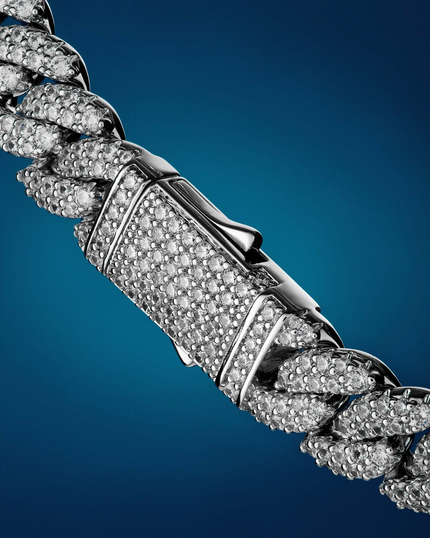 Iced Out Cuban Link Chain - 10mm